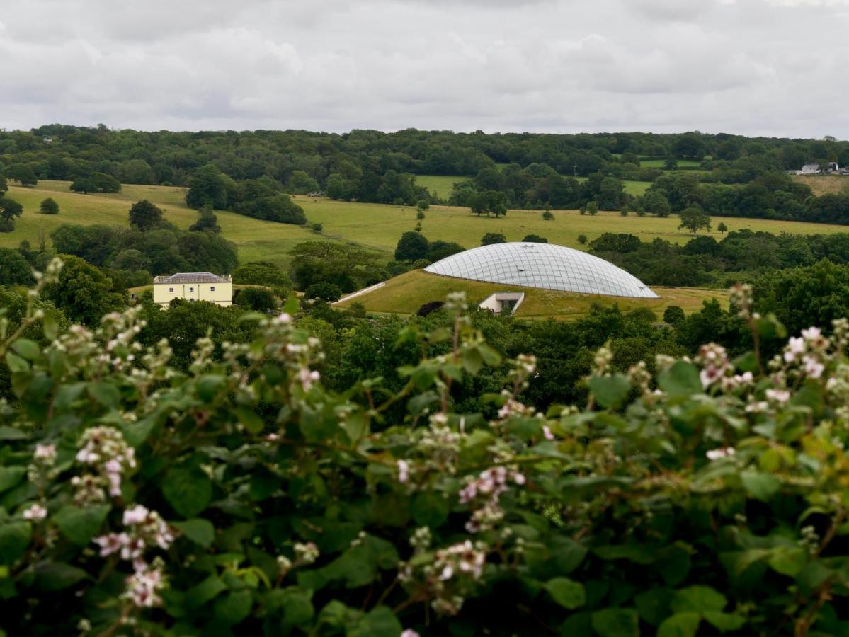 Penddaulwyn Uchaf Farm # Carmarthenshire Nantgaredig Exterior foto