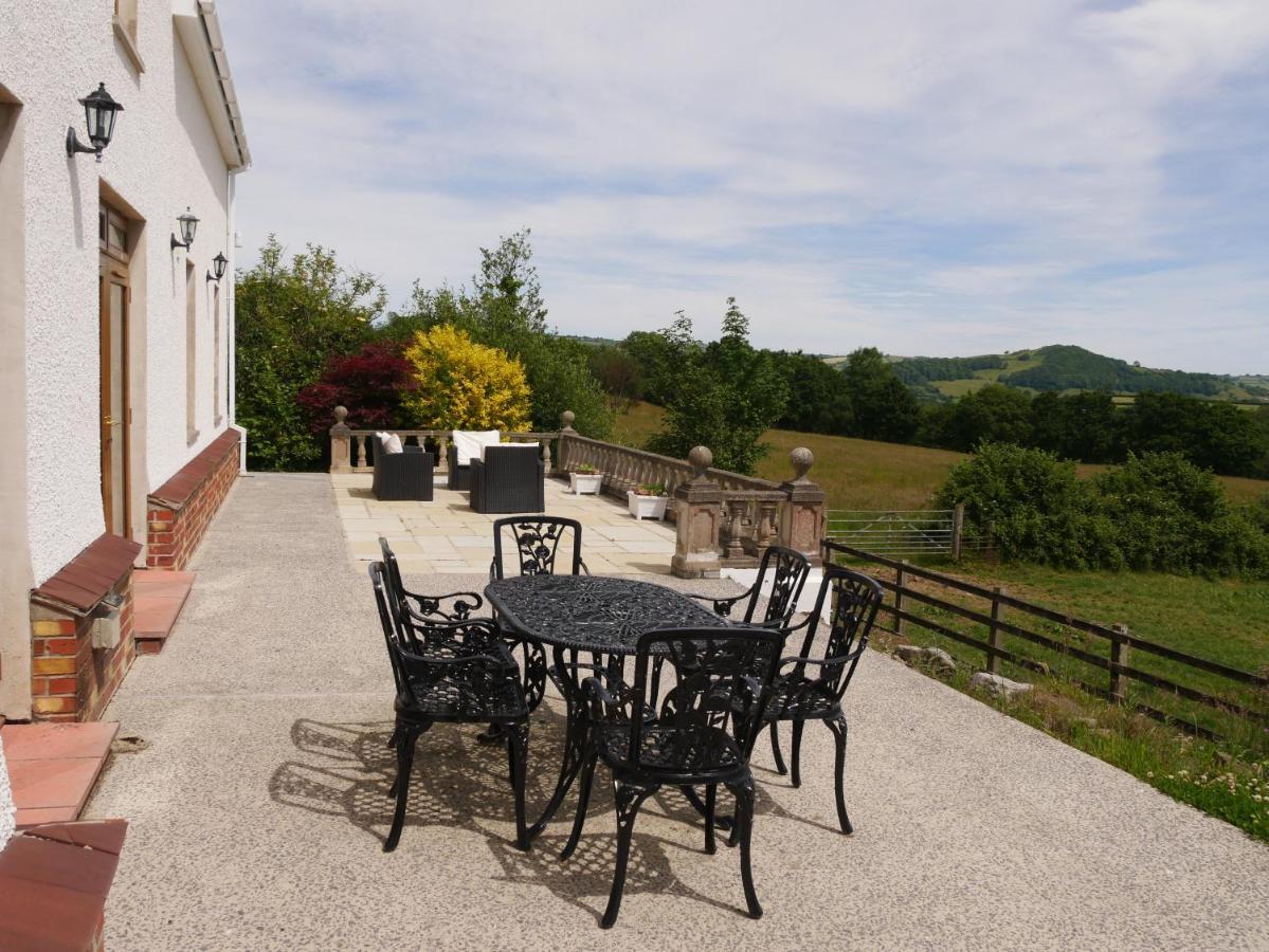 Penddaulwyn Uchaf Farm # Carmarthenshire Nantgaredig Exterior foto